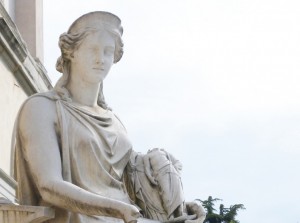 17D2-La-Statua-di-Pompeo-Marchesi-raffigurante-lAllegoria-dellOspitalitÖ-2-795x672