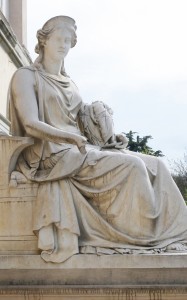 17D La Statua di Pompeo Marchesi raffigurante l'Allegoria dell'OspitalitÖ (2)