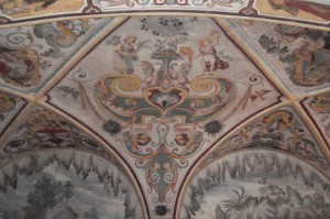 Detail of the pictorial décor of the groin vault (ISAL Photo Archive, photograph by Ferdinando Zanzottera)