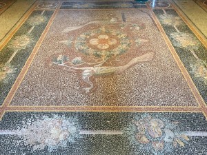 Detail of the mosaic floor in the formal dining hall  (Photo archive ISAL)   