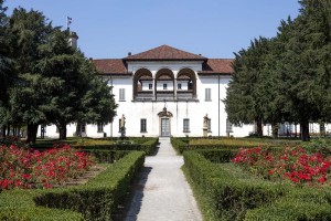2CE Presentazione generale di Palazzo Arese Borromeo (1)