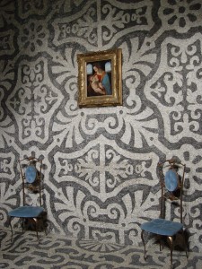 Camillo Procaccini, ambienti interni del Ninfeo con le caratteristiche decorazioni con ciottoli di fiume policromi (Fototeca ISAL).